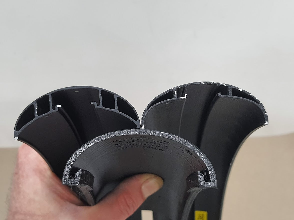 Spatbordverlenger TREK 68.5mm breed – recht – TPU Spatbordverlenger TREK 68.5mm breed – recht – TPU